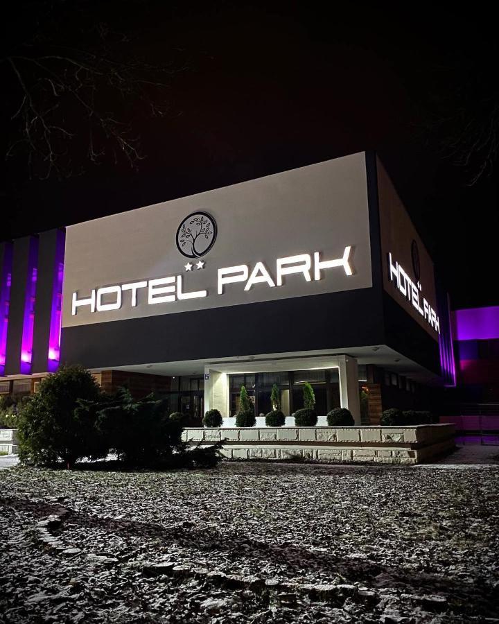 Hotel Park Opoczno Luaran gambar