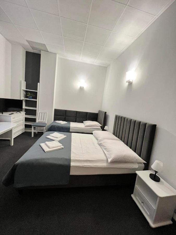 Hotel Park Opoczno Luaran gambar