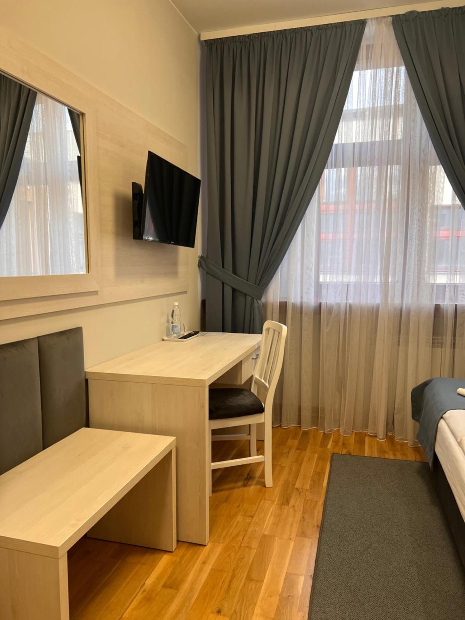 Hotel Park Opoczno Luaran gambar